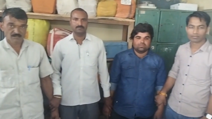 पंचायत सचिव 30 हजार रुपए लेते गिरफ्तार: सरपंच से की थी राशि स्वीकृति के लिए 45000 रिश्वत की मांग