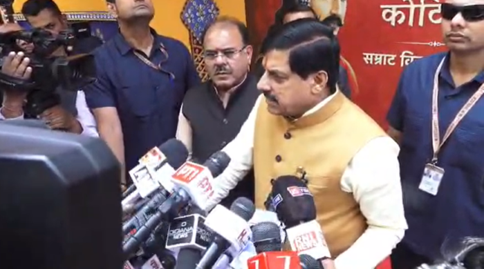 सीएम डॉ. यादव द्वारा रवींद्र भवन, भोपाल में विक्रमोत्सव 2026 के अंतर्गत आयोजित सूर्य उपासना कार्यक्रम उपरांत मीडिया प्रतिनिधियों से चर्चा