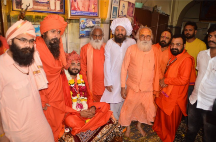 महाकाल मंदिर में महानिर्वाणी अखाड़े के महंत का इस्तीफा, 6 साल पहले संभाली थी गद्दी, स्वास्थ्य कारणों का दिया हवाला