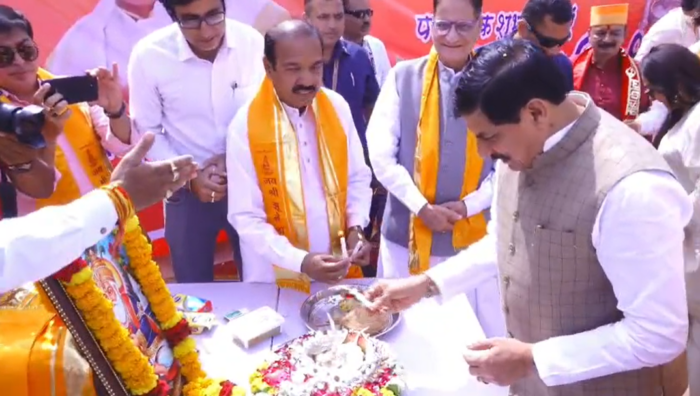 चेटीचंड महोत्सव में शामिल हुए सीएम डॉ. यादव, सिंधी समाज को दी शुभकामनाएं, सितारों की रही खास मौजूदगी