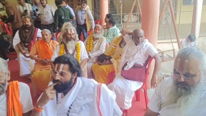 सिंहस्थ 2028 की तैयारियों को लेकर महानिर्वाणी अखाड़े की बैठकः संतों ने बनाई रणनीति