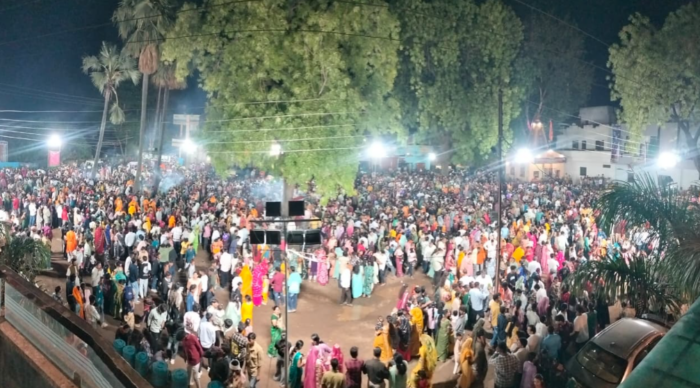 रथ शिरोधार्य कर झामरिया बाग लेकर पहुंचे श्रद्धालु, पूजन-अर्चन कर सुख समृद्धि की कामना की