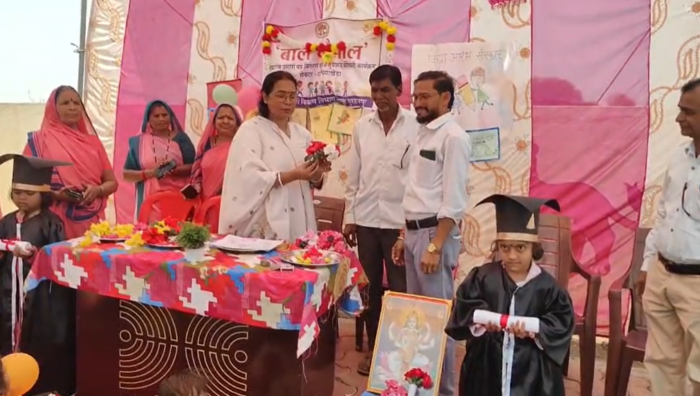 नन्हें कदमों का सुनहरा सफर शुरू, घाघरला आंगनवाड़ी में विद्यारंभ समारोह बना शिक्षा का उत्सव