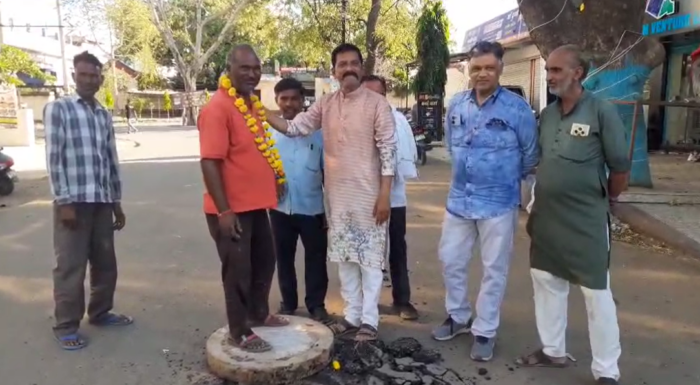 बिना सेफ्टी किट चेंबर में उतारे जा रहे कर्मचारी, सदन में सवाल उठाने के बाद भी नहीं हुआ सुधार