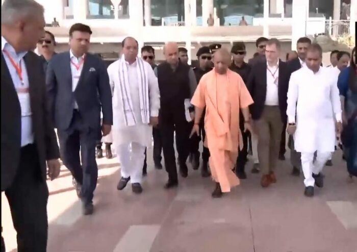 28 मार्च को पीएम मोदी करेंगे जेवर एयरपोर्ट का उद्घाटन, तैयारियों का जायजा लेने नोएडा पहुंचे सीएम योगी