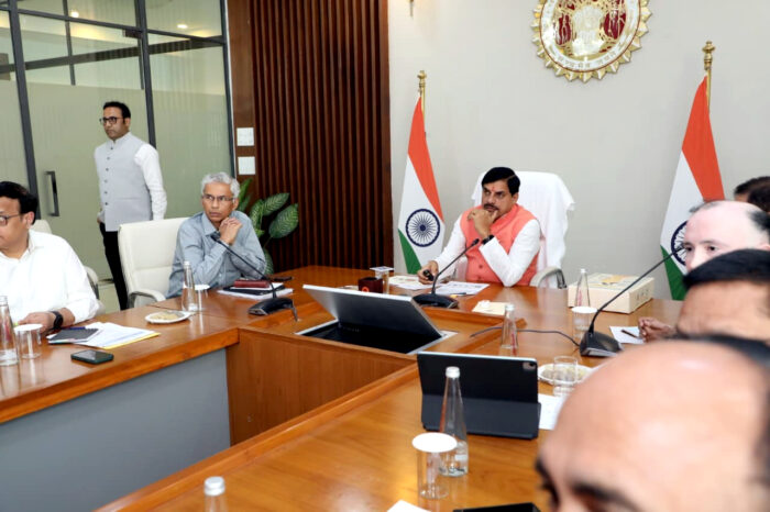 सीएम डॉ. मोहन यादव ने किया मृगनयनी उत्पादों के ऑनलाइन विक्रय के लिए 