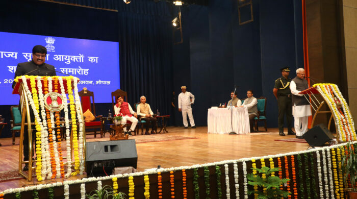 राज्यपाल मंगुभाई पटेल ने नवनियुक्त राज्य सूचना आयुक्तों को दिलाई शपथ