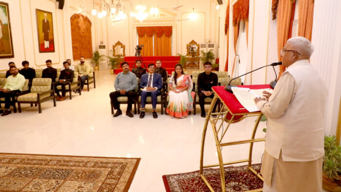 प्रकृति और स्थानीय जीवन के कल्याण प्रयासों में ही सेवा की सार्थकता: राज्यपाल श्री पटेल