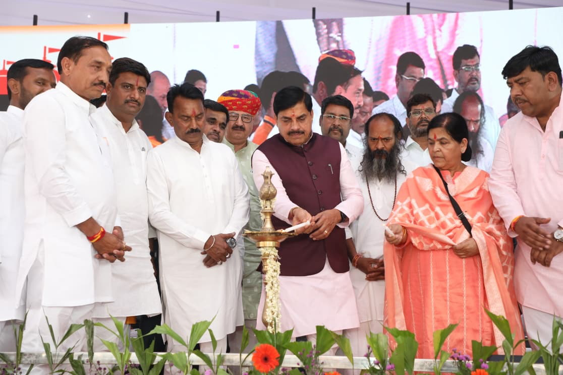 मुख्यमंत्री डॉ. मोहन यादव ने जानापाव में आयोजित परशुराम जयंती कार्यक्रम में की शिरकत