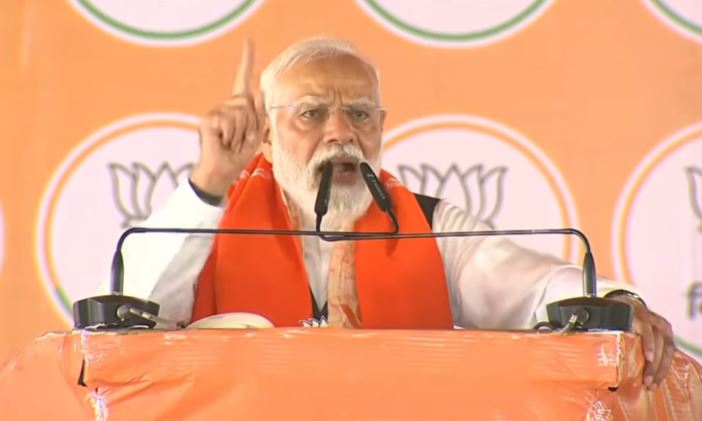 पीएम मोदी का बंगाल में TMC पर हमला, ‘सिंडिकेट राज खत्म कर विकास और भरोसा लाएगी BJP