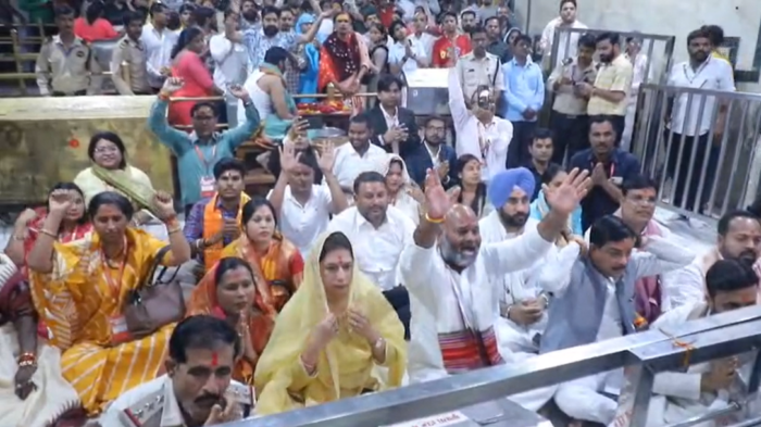 छत्तीसगढ़-राजस्थान के जनप्रतिनिधि पहुंचे उज्जैन, युवा विधायकों ने महाकाल के दरबार में लगाई हाजिरी