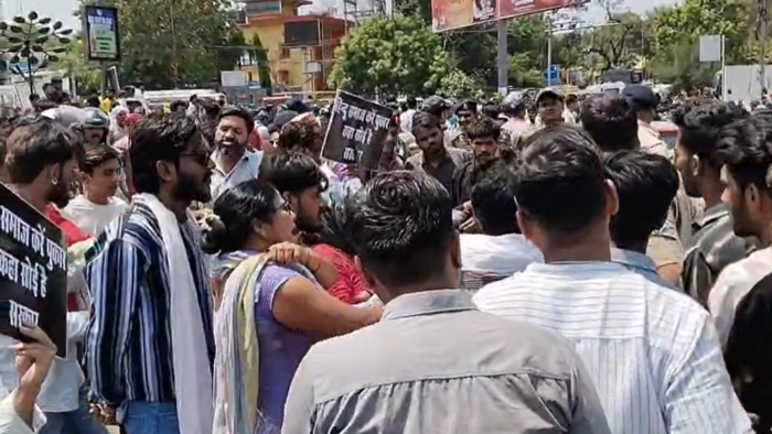 बिट्टू हत्याकांड के विरोध में बड़ा प्रदर्शन, आरोपी पर NSA लगाने और फांसी की सजा देने की मांग