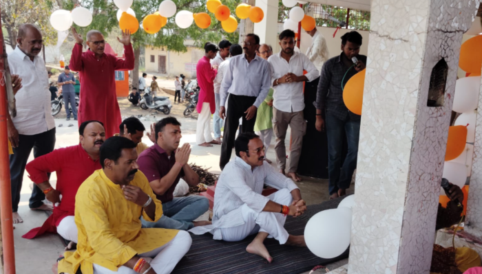 हनुमान जन्मोत्सव पर पन्ना में उमड़ा आस्था का सैलाब, विधायक बृजेन्द्र प्रताप ने कई मंदिरों में की पूजा-अर्चना