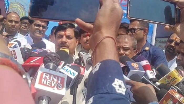सीएम डॉ. मोहन यादव ने केंद्रीय शिक्षा मंत्री का किया स्वागत, कहा- ज्ञान विज्ञान की नगरी बने उज्जैन