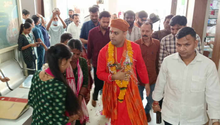 जबलपुर पहुंचे रामेश्वर धाम महाराज, समाज में एकता, धर्म और संस्कारों के महत्व पर दिया जोर