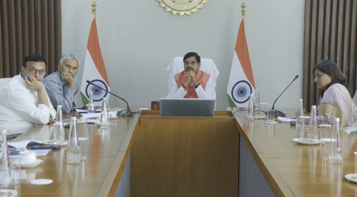 मुख्यमंत्री डॉ. मोहन यादव की अध्यक्षता में पंचायत एवं ग्रामीण विकास विभाग के साथ बैठक