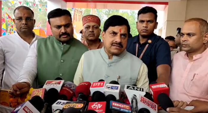 कृषि मंथन कार्यक्रम के बाद मीडिया से रुबरू हुए सीएम डॉ. मोहन यादव, बोले- सरकार के प्रयासों से प्रदेश में बना अनुकूलता का माहौल