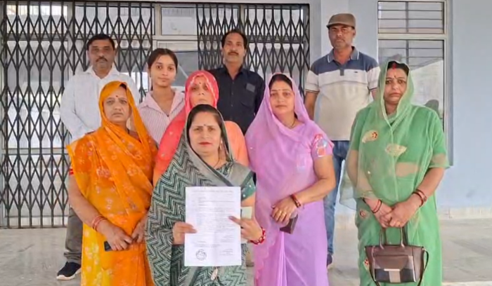 'मधुशाला' पर बवाल! स्कूल और मंदिर के पास जाम को लेकर रहवासियों ने कलेक्टर से लगाई गुहार