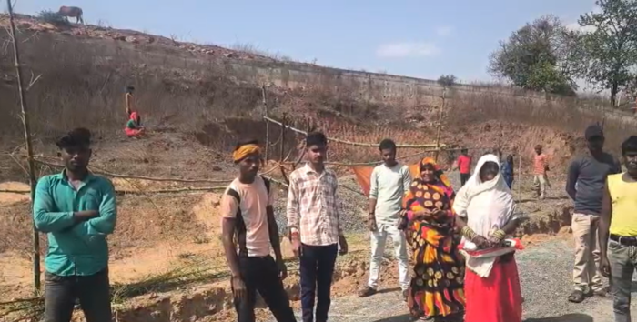 20 से अधिक घरों पर चला बुलडोजर, कई परिवार खुले आसमान के नीचे रहने को मजबूर