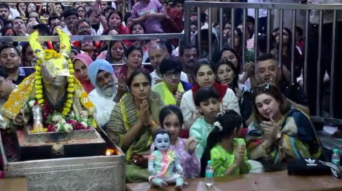 Team India की स्टार महिला क्रिकेटर यास्तिका भाटिया ने किए महाकाल के दर्शन