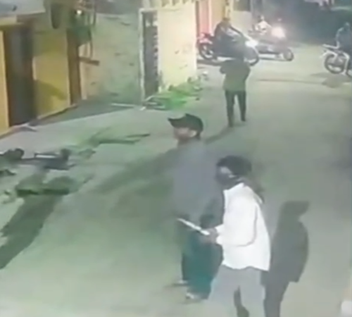 उज्जैन में गैंगवार का आतंक, बदमाशों ने पेट्रोल डालकर घर को लगाई आग