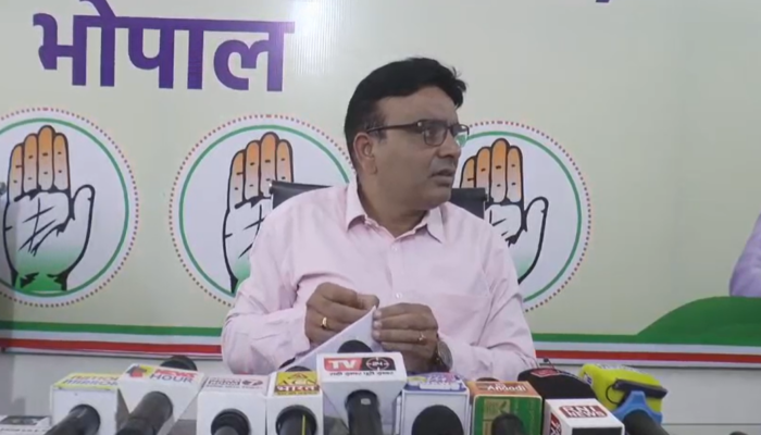 चेक पोस्टों को लेकर सियासत तेज, ट्रकों से जबरन वसूली का आरोप