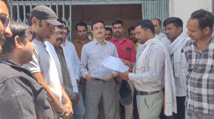 मनरेगा विवाद में बवाल: मारपीट के आरोप में कर्मचारियों ने दी हड़ताल की चेतावनी