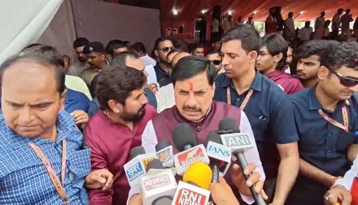 मुख्यमंत्री डॉ. यादव ने उज्जैन में सामूहिक विवाह समारोह के बाद मीडिया से की बात