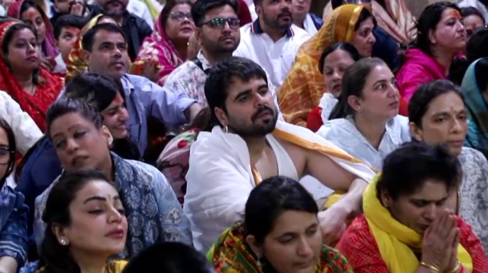 पंजाबी अभिनेता अमित भल्ला पहुंचे बाबा महाकाल के दरबार, भस्म आरती में लिया आशीर्वाद