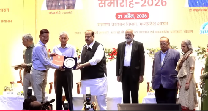 सिविल सेवा दिवस समारोहः लोक सेवाओं को बेहतर बनाने के लिए नवाचार जरूरी- चैतन्य काश्यप