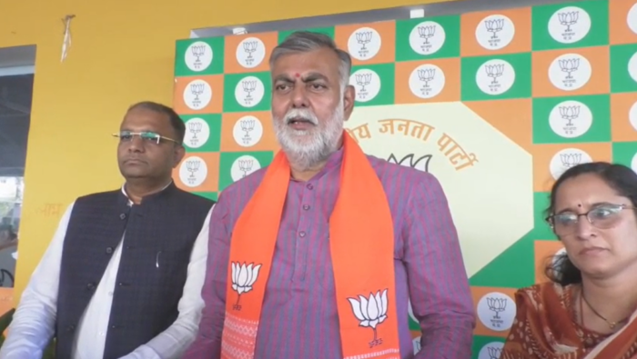 नारी वंदन कार्यक्रमों को लेकर केंद्रीय मंत्री प्रह्लाद पटेल ने की भाजपा प्रदेश अध्यक्ष हेमंत खंडेलवाल से चर्चा