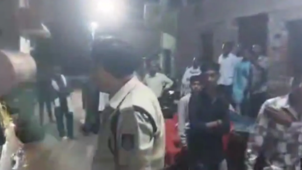 खुशियां मातम में बदलीं, खाकी पर लगा बर्बरता का आरोप, जनसुनवाई में पहुंची 'घायल' बारात