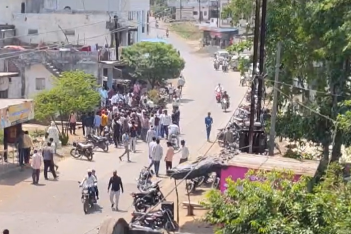 गांव में घुसा खतरनाक तेंदुआ, चार लोगों को किया घायल, मचा हड़कंप