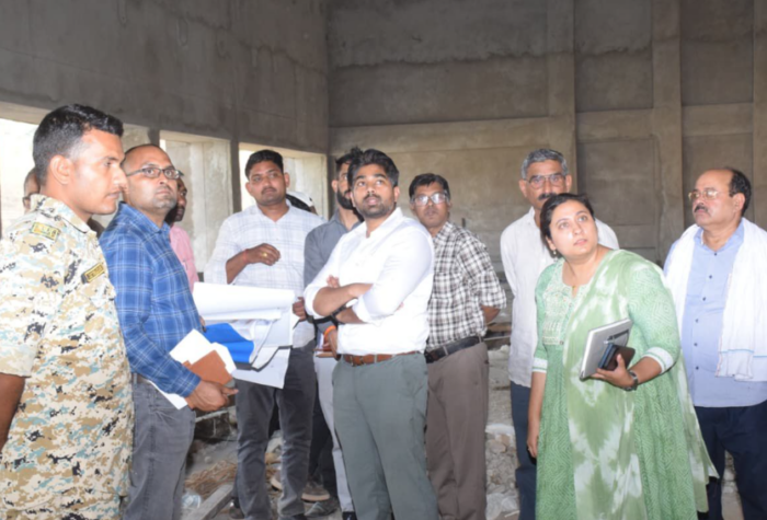 कलेक्टर ने चितरंगी में निर्माणाधीन आईटीआई एवं सीएम राइज विद्यालय का किया निरीक्षण