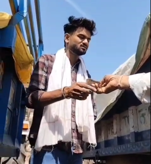 गुना में खरीदी केंद्र पर किसानों से वसूली का आरोप, सर्वेयर द्वारा प्रति कुंटल ₹100 से ₹200 तक की मांग!