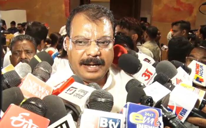 नेता प्रतिपक्ष उमंग सिंघार का भाजपा सरकार के शासकीय संकल्प पर तीखा हमला