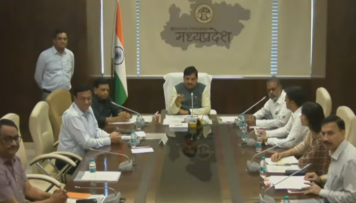 मुख्यमंत्री डॉ.मोहन यादव द्वारा सिंगल क्लिक के माध्यम से सामाजिक सुरक्षापेंशन योजना की राशि का वितरण