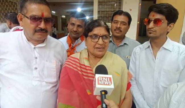 उज्जैन BJP कार्यालय में जश्न, बंगाल-असम रुझानों पर कार्यकर्ताओं में उत्साह
