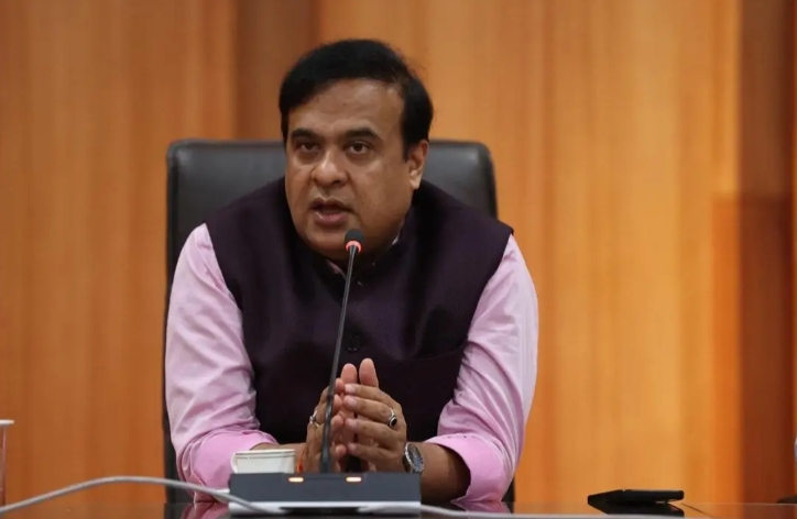 हिमंत बिस्वा सरमा ने लगातार दूसरी बार मुख्यमंत्री पद की शपथ ली, भव्य समारोह में दिखी राजनीतिक एकजुटता