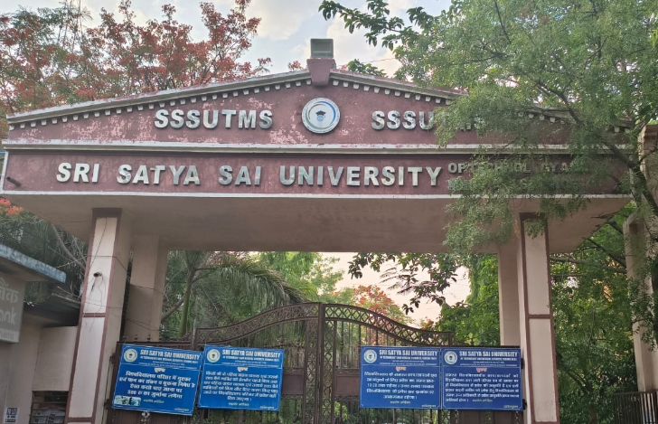 सीहोर से जुड़े मिले नीट पेपर लीक के तार, श्री सत्यसाई यूनिवर्सिटी का पूर्व छात्र निकला आरोपी