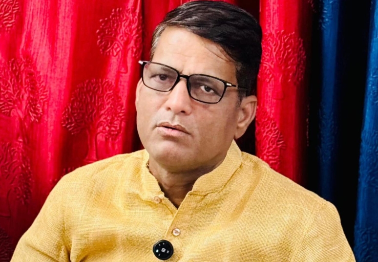 प्रधानमंत्री की अपील और मुख्यमंत्री की मेट्रो यात्रा पर दामोदर यादव का तंज