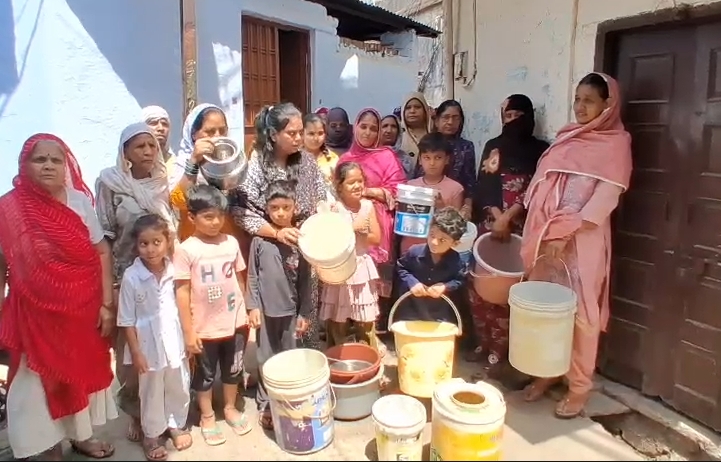 मंदसौर के वार्ड 27 में गहराया पेयजल संकट, रहवासियों में नाराजगी