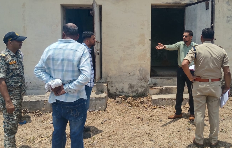 बैतूल में पटाखा गोदामों पर प्रशासन की सख्ती, सुरक्षा मानकों की गहन जांच