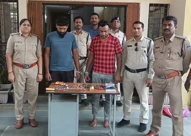 फर्जी इंजीनियर बनकर मोबाइल टावरों से केबल चोरी करने वाला गिरोह पकड़ा गया