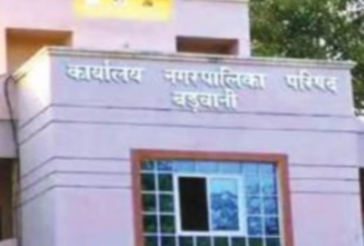 बड़वानी: जलकर और संपत्तिकर बढ़ोतरी से नागरिक नाराज, अव्यवस्थित जल आपूर्ति पर उठे सवाल
