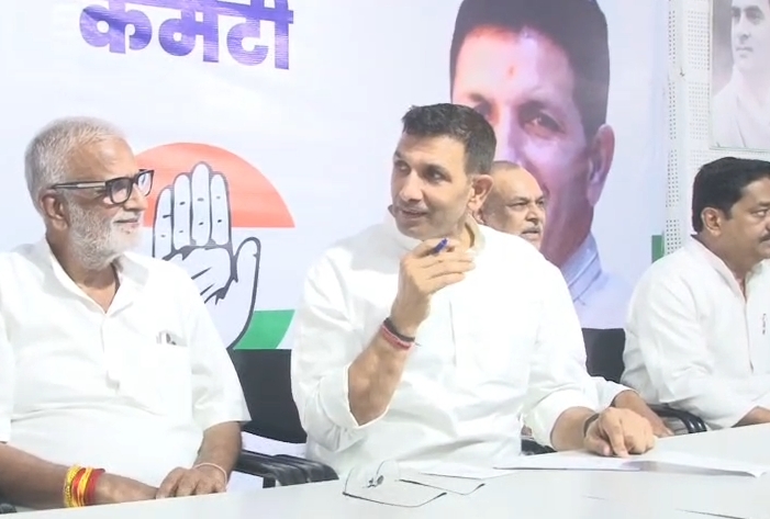 राजीव गांधी जयंती पर कांग्रेस का श्रद्धांजलि कार्यक्रम, जीतू पटवारी ने किया माल्यार्पण