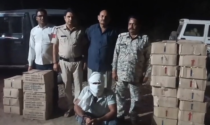 श्योपुर में वीरपुर पुलिस की बड़ी कार्रवाई: 2.32 लाख की अवैध शराब सहित थार जब्त, चंबल नदी से तस्कर गिरफ्तार