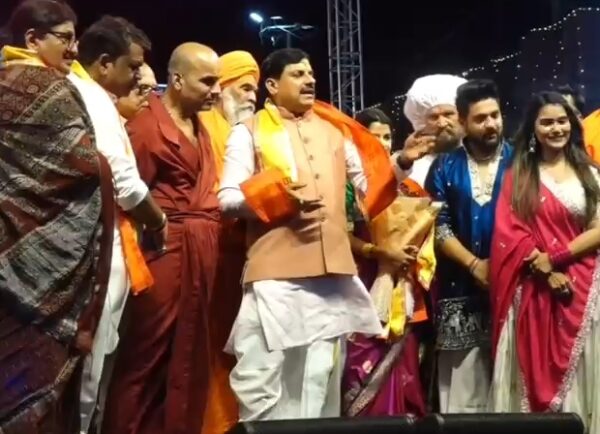 शिप्रा तट पर भक्ति और संस्कृति का भव्य संगम, मुख्यमंत्री मोहन यादव ने किया सम्मान