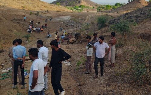 बड़वानी में हथियारबंद बदमाशों ने शराब से भरी पिकअप लूटी, पुलिस जांच में जुटी