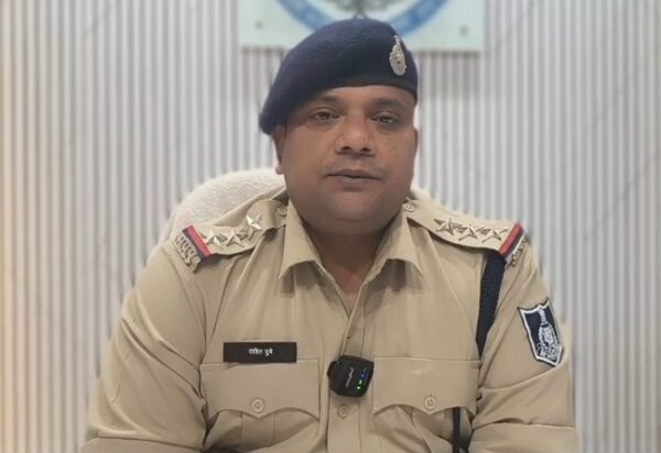कोतवाली पुलिस की बड़ी कार्रवाई, 7 पेटी अवैध देशी शराब के साथ युवक गिरफ्तार